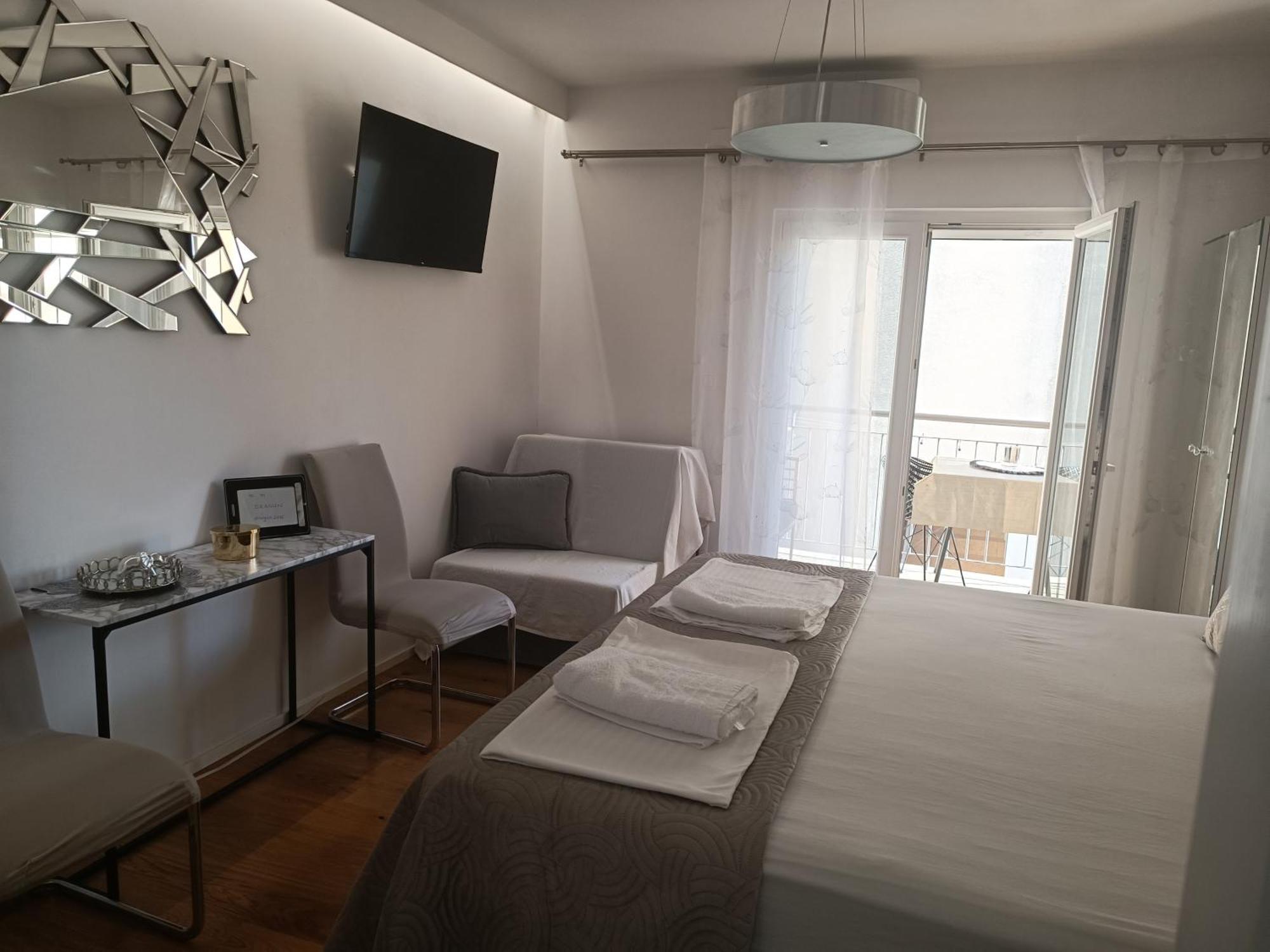 Apartment Golden Sunrise - 4 Ul.Petra Svacica11 Baška Voda Esterno foto